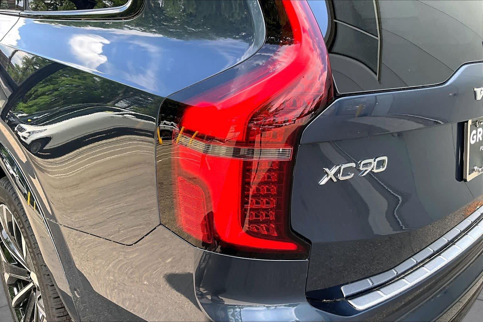 New 2026 Volvo XC90 B6 Ultra w/ Protection Package Premier AWD/4WD image 5