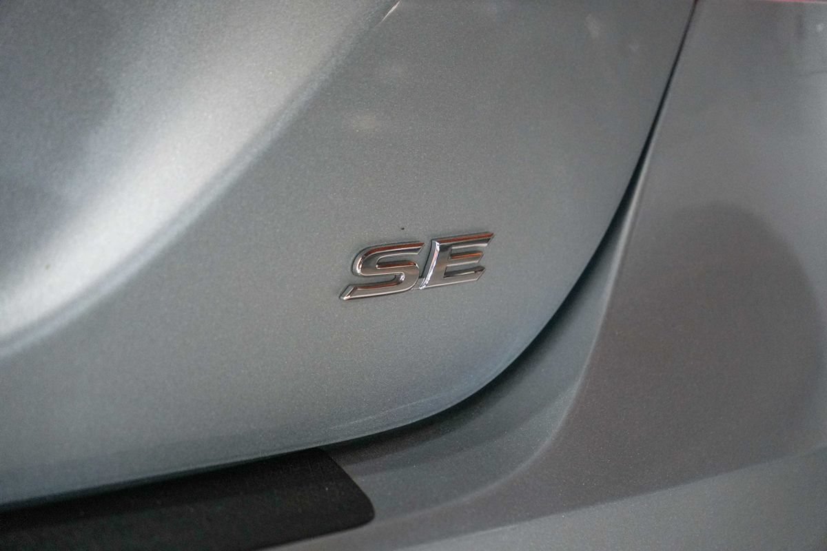 Used 2021 Toyota Camry SE FWD image 11