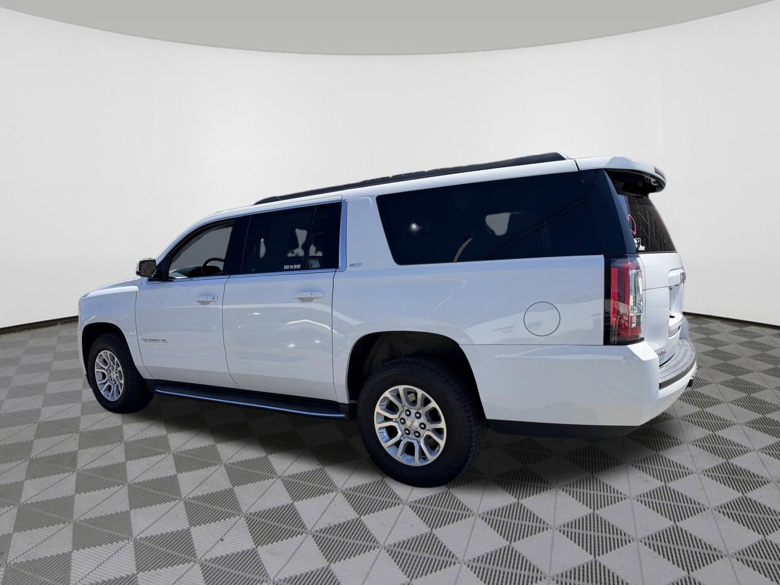 Used 2019 GMC Yukon XL SLT AWD/4WD image 5
