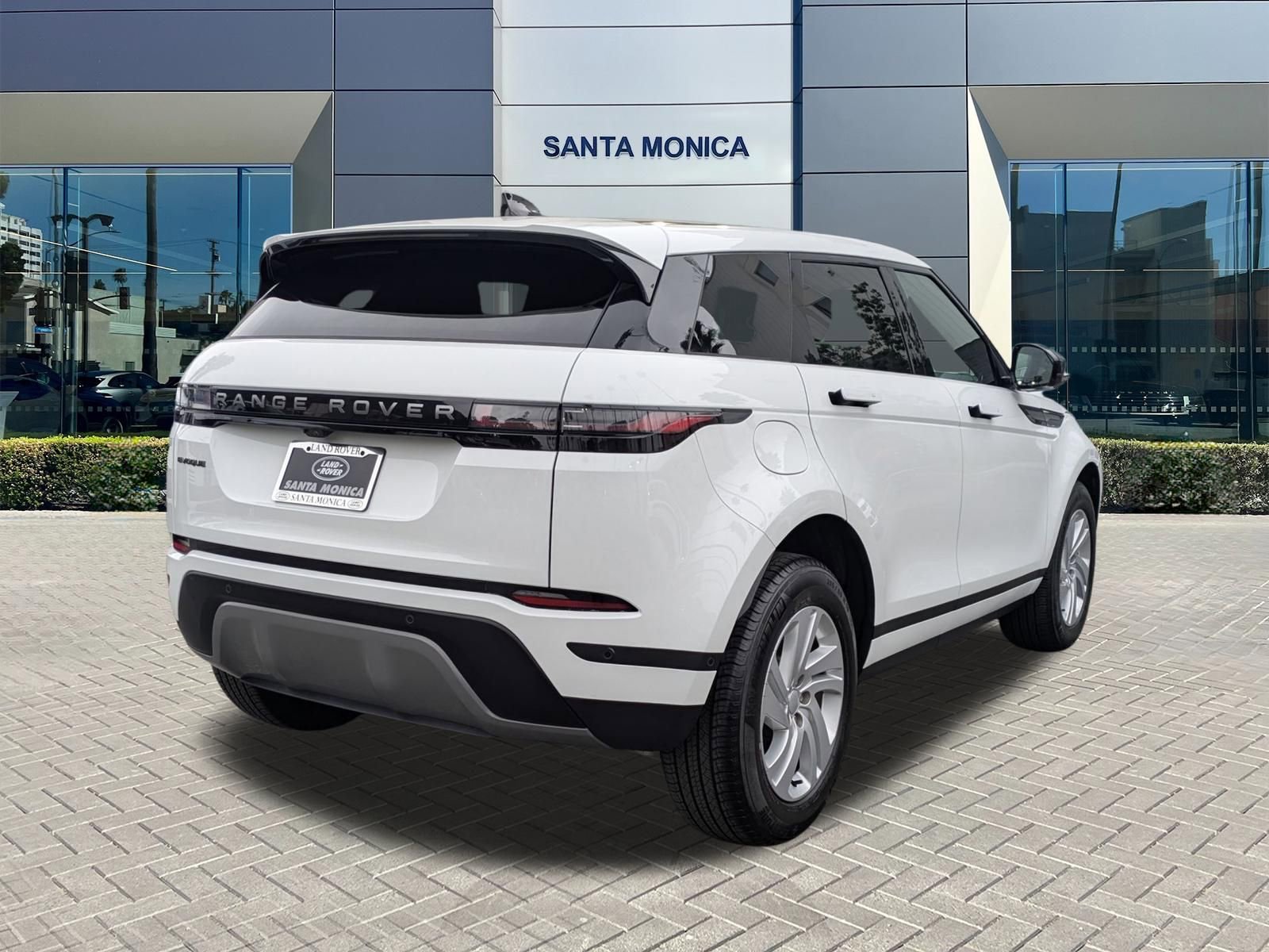 Used 2024 Land Rover Range Rover Evoque S image 5