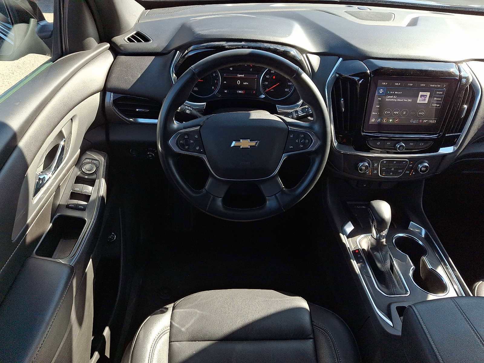 Used 2023 Chevrolet Traverse LT AWD/4WD image 13