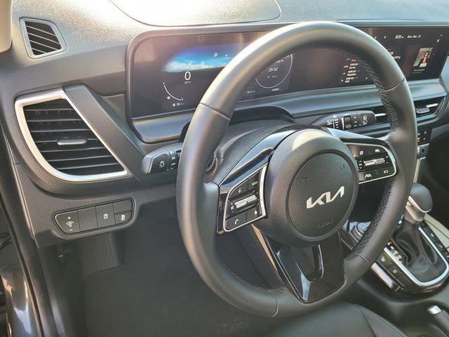 Used 2025 Kia Seltos EX image 24