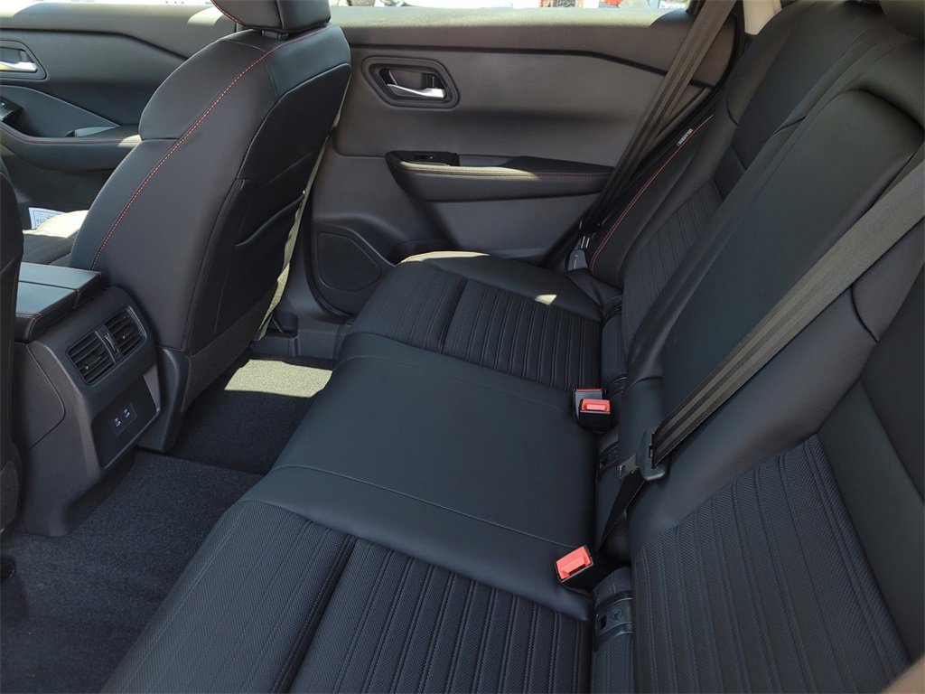 New 2026 Nissan Rogue SV image 4