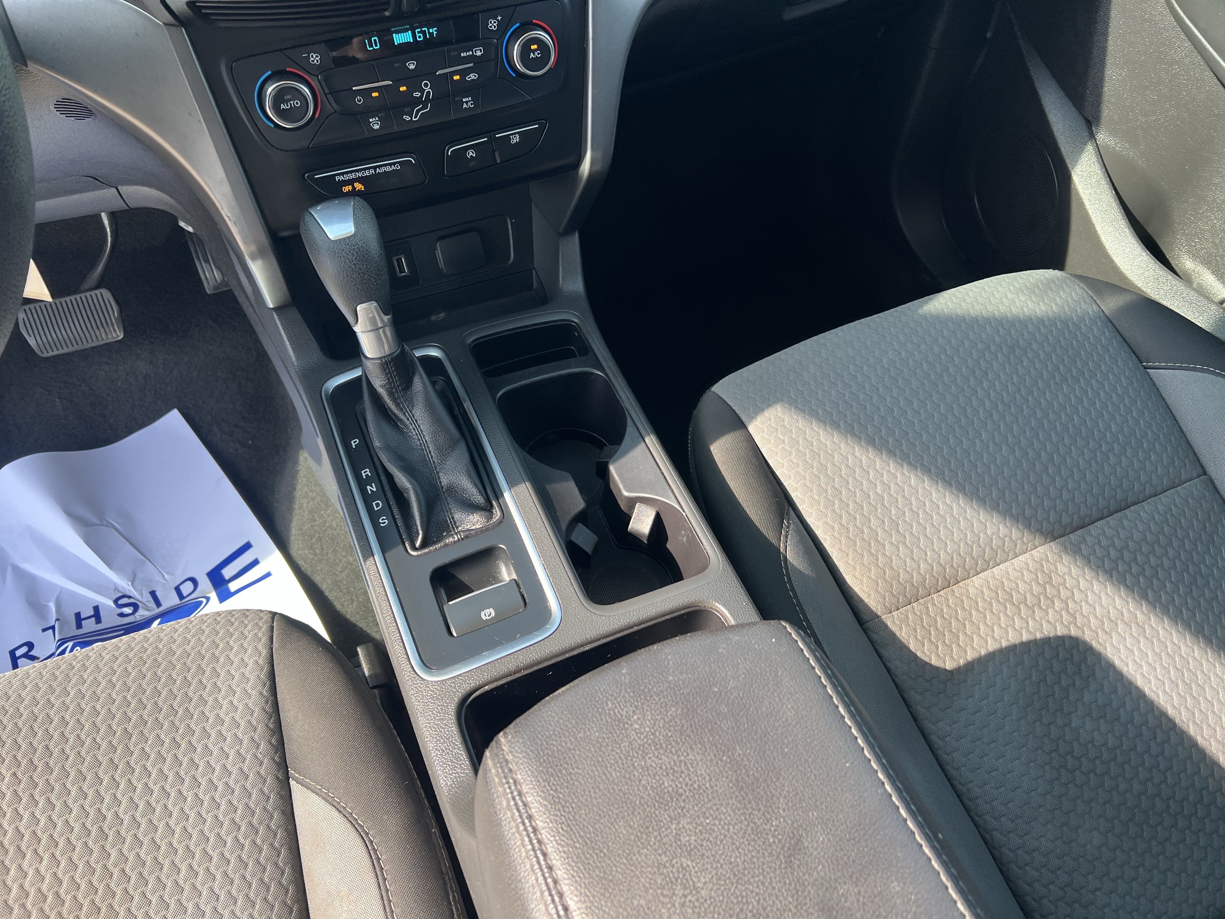 Used 2017 Ford Escape SE FWD image 17
