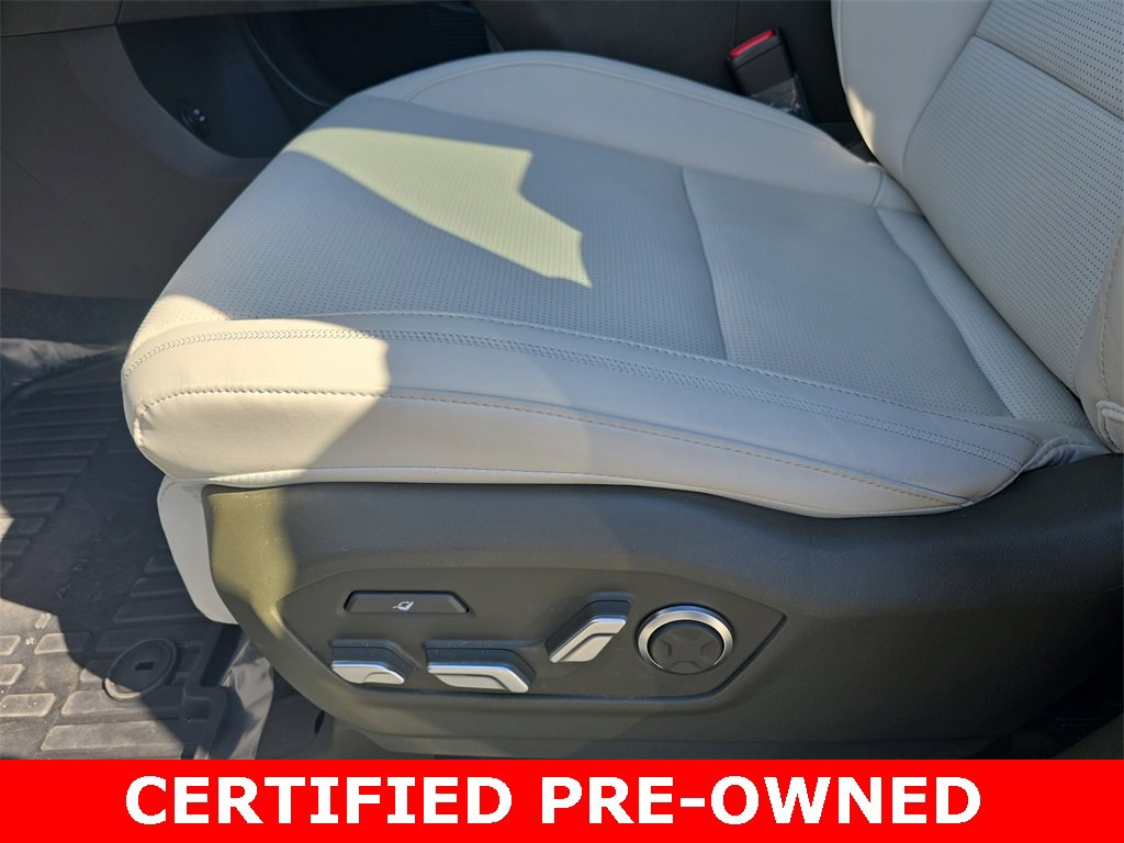 Used 2025 Hyundai Santa Fe Calligraphy image 31