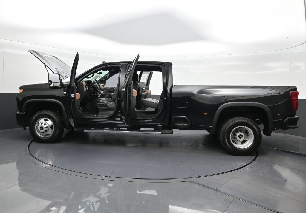 Used 2020 Chevrolet Silverado 3500 High Country AWD/4WD image 33