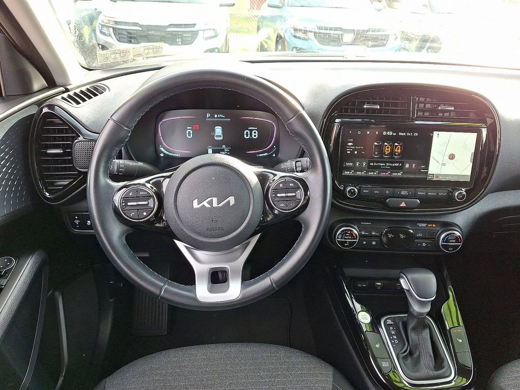 Certified 2023 Kia Soul EX image 12