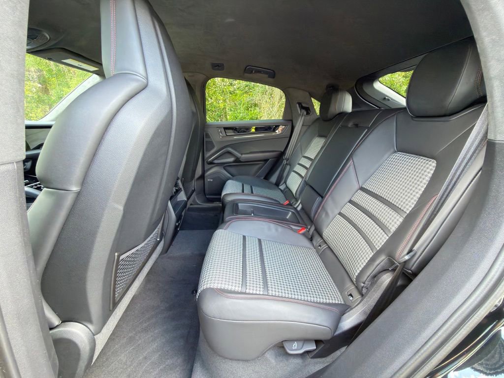 New 2026 Porsche Cayenne GTS AWD/4WD image 16
