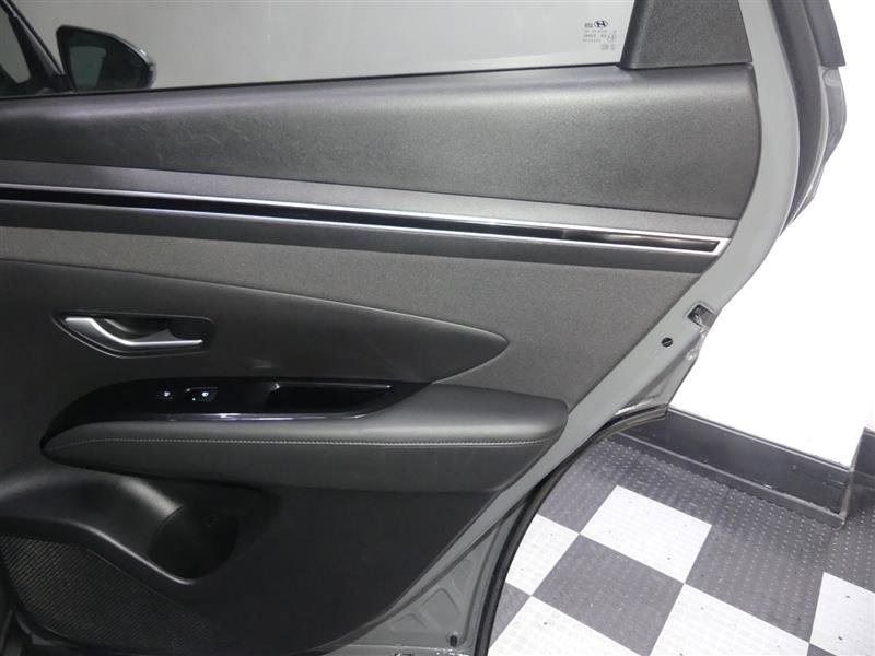 Used 2024 Hyundai Tucson Limited image 27