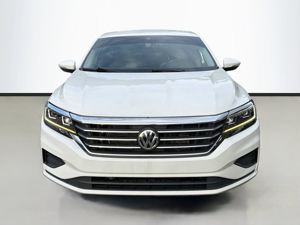 Used 2020 Volkswagen Passat 2.0T SE FWD image 2