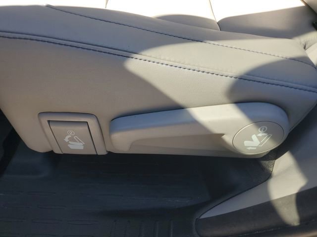 Used 2018 Toyota Highlander XLE image 12