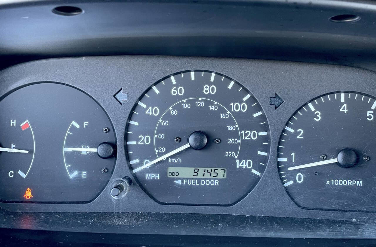 Used 2000 Toyota Camry CE image 19