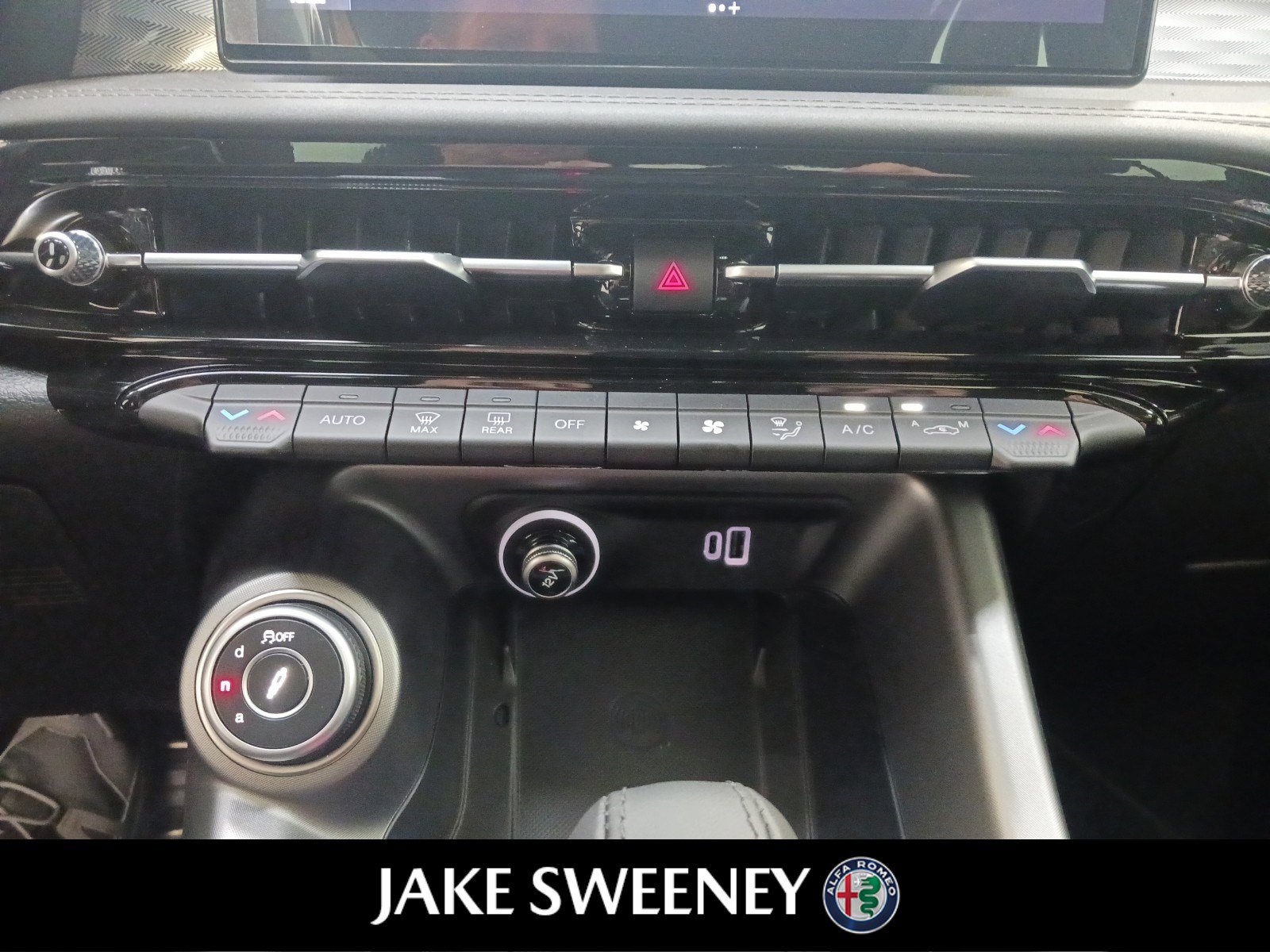 New 2024 Alfa Romeo Tonale Veloce image 23