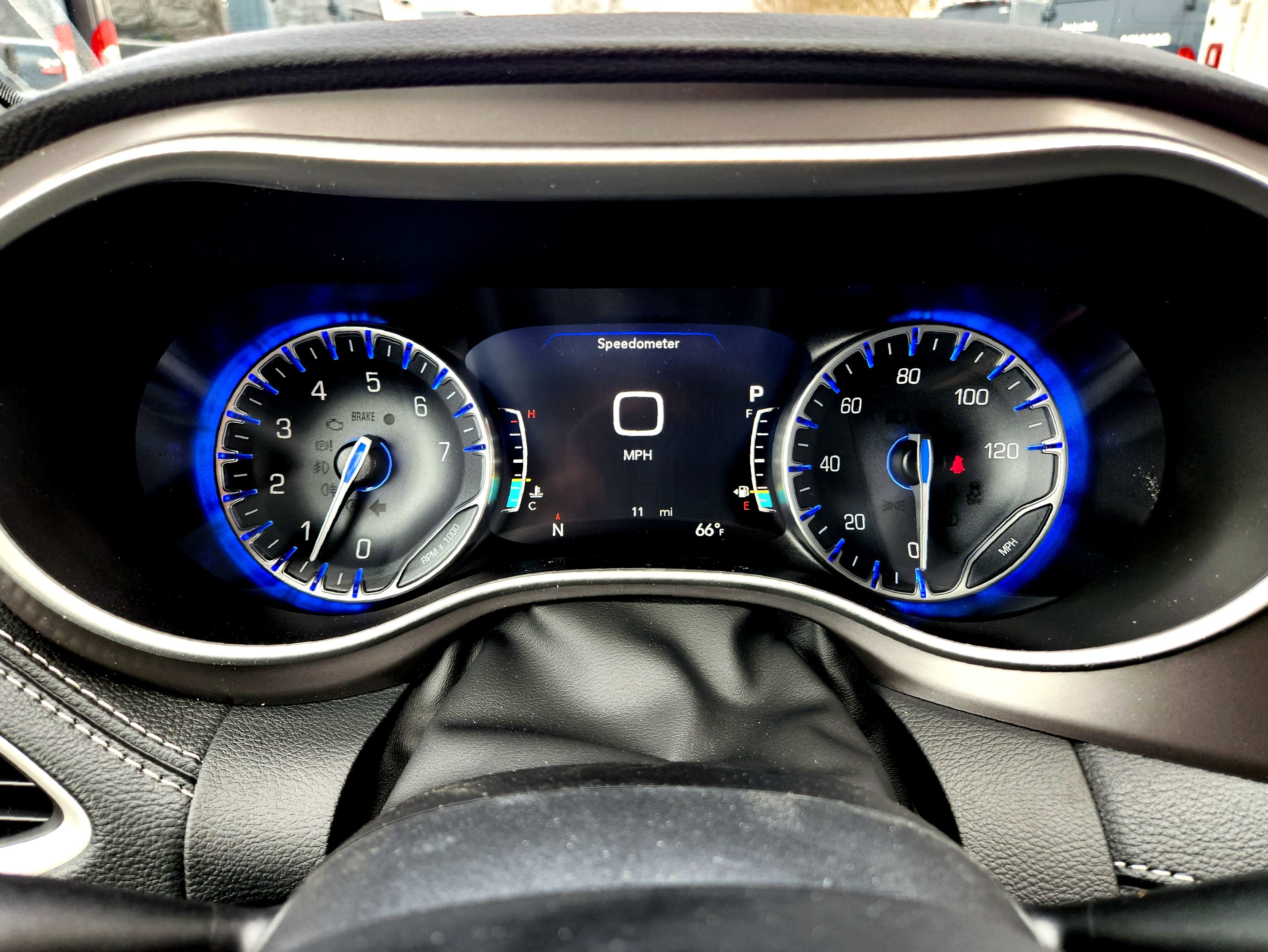 New 2025 Chrysler Pacifica Select image 16