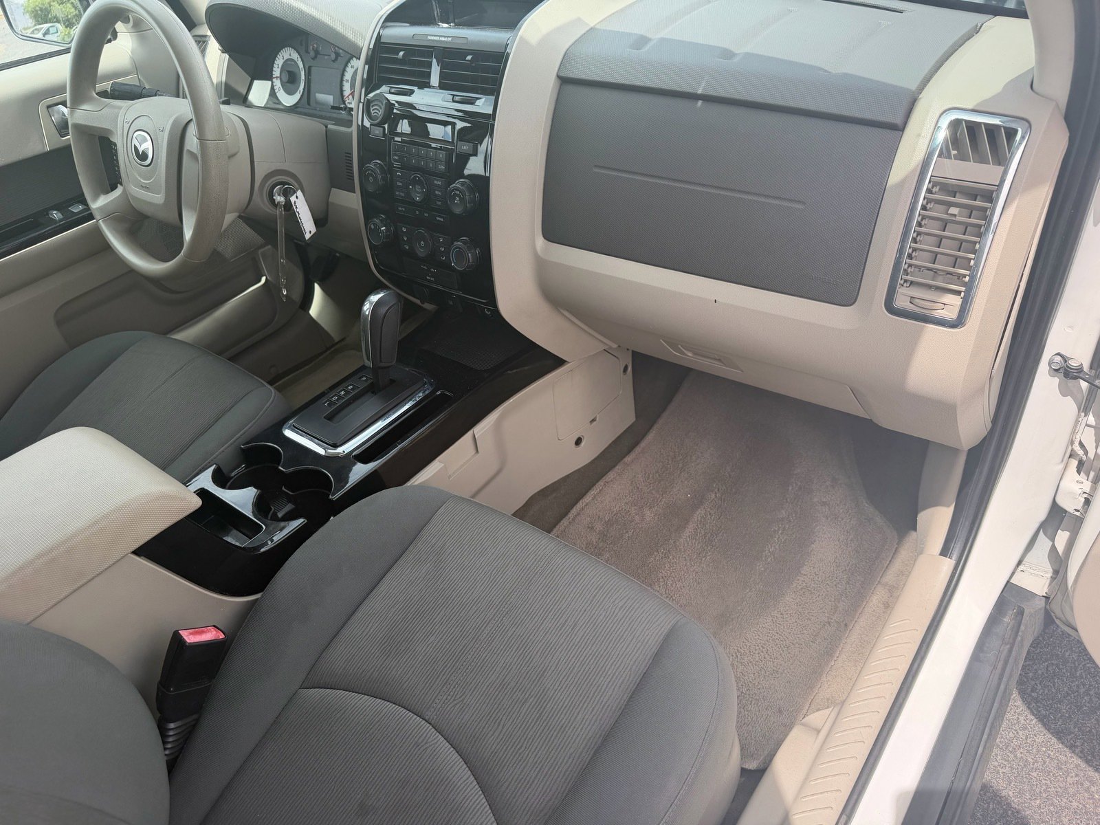 Used 2011 MAZDA Tribute i Sport AWD/4WD image 10