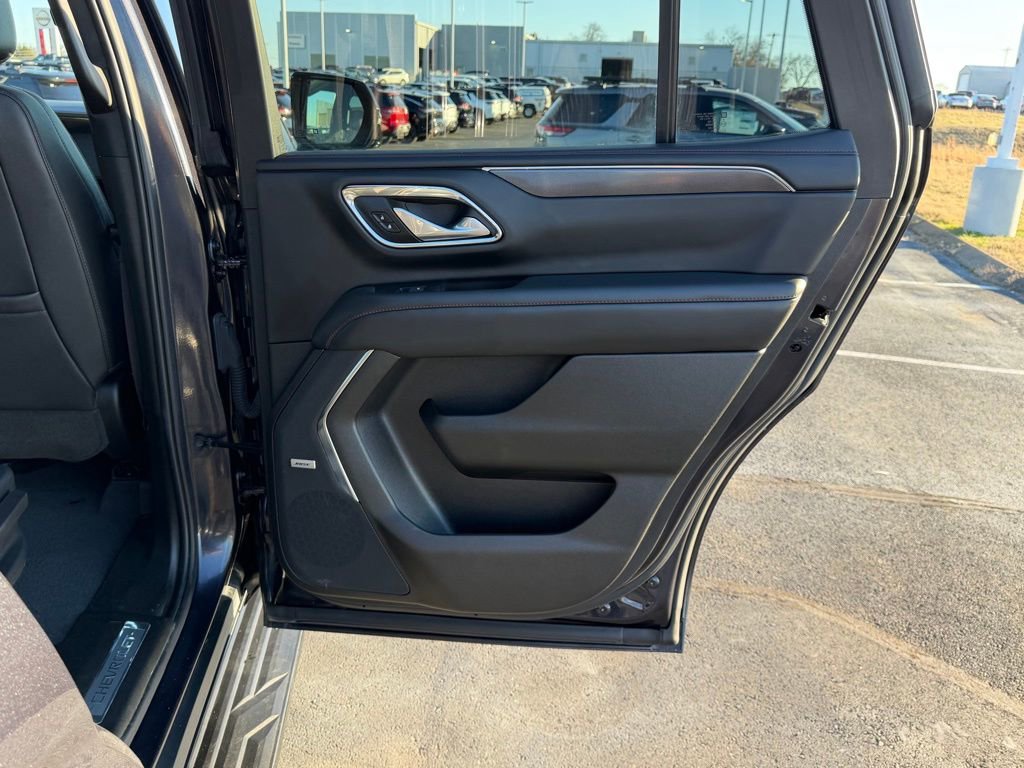 Used 2022 Chevrolet Tahoe RST w/ Luxury Package image 22