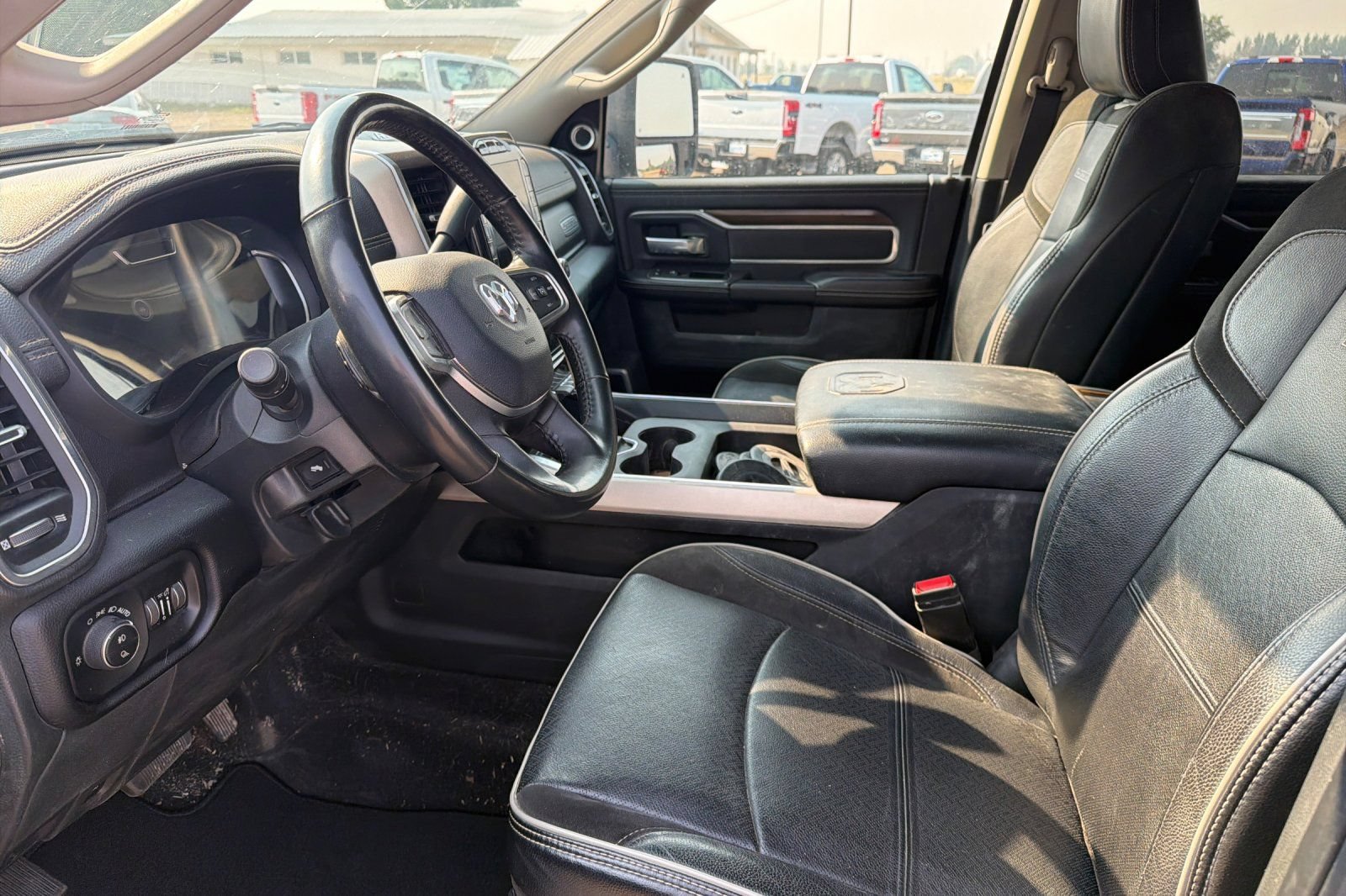 Used 2024 RAM 3500 Laramie w/ Safety Group AWD/4WD image 3