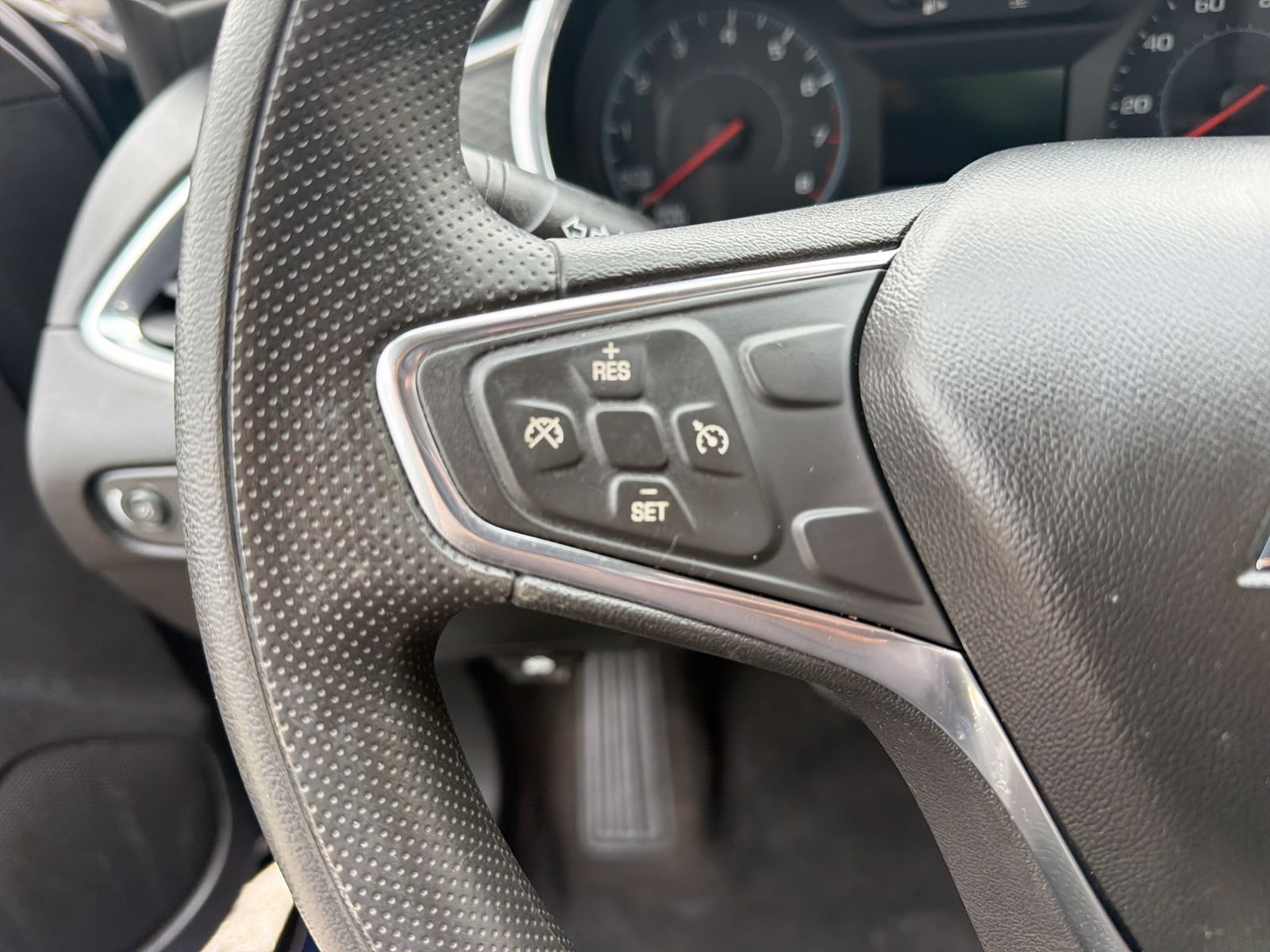 Used 2020 Chevrolet Malibu LT FWD image 26