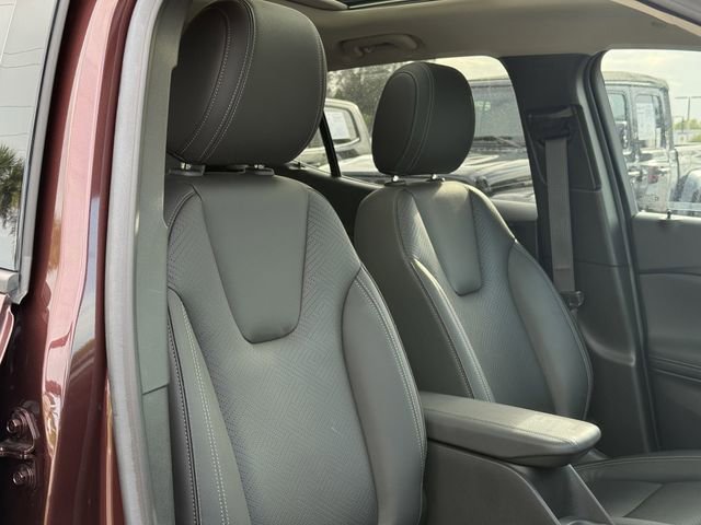 Used 2023 Buick Encore GX Essence w/ Experience Buick Package image 19