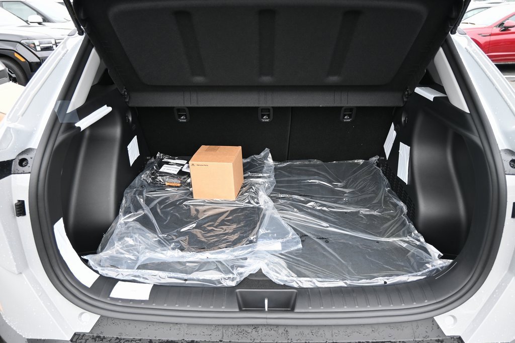 Certified 2025 Hyundai Kona SEL image 7