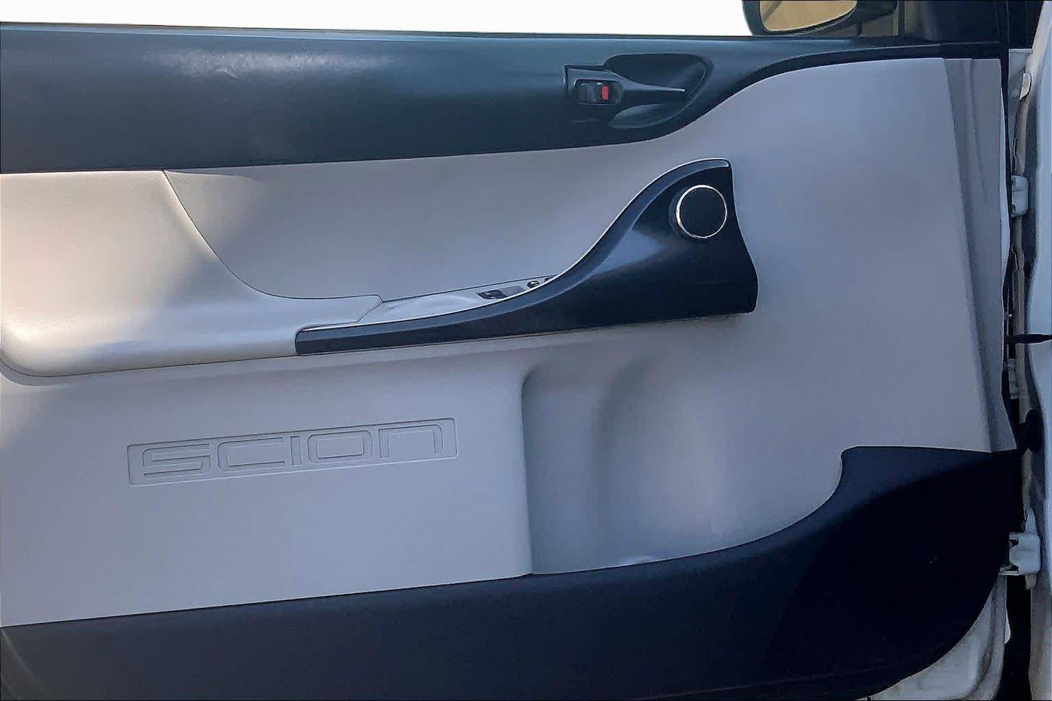 Used 2012 Scion iQ w/ Rear Speaker Pkg FWD image 17