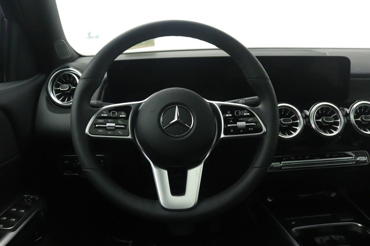 Certified 2023 Mercedes-Benz GLB 250 image 10