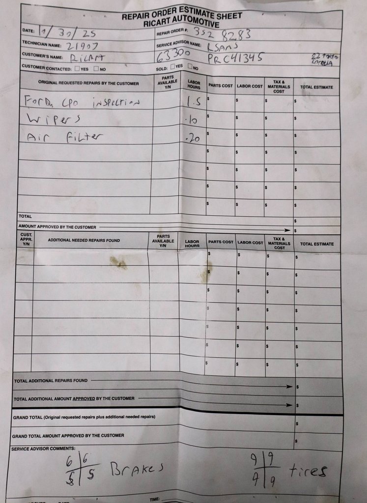 Used 2022 Toyota Corolla LE image 5