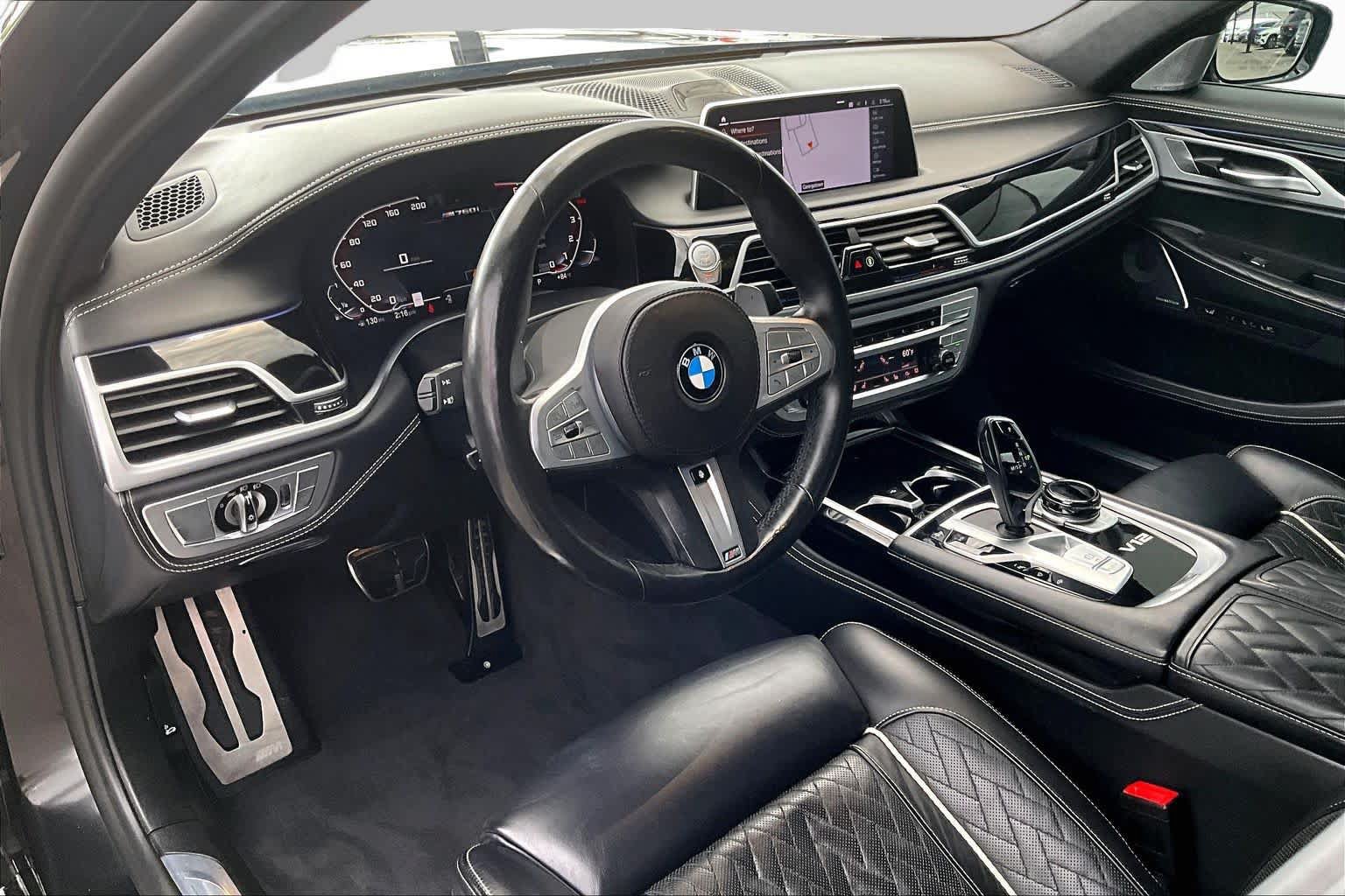 Used 2021 BMW M760i xDrive w/ Luxury Rear Seating Package AWD/4WD image 17
