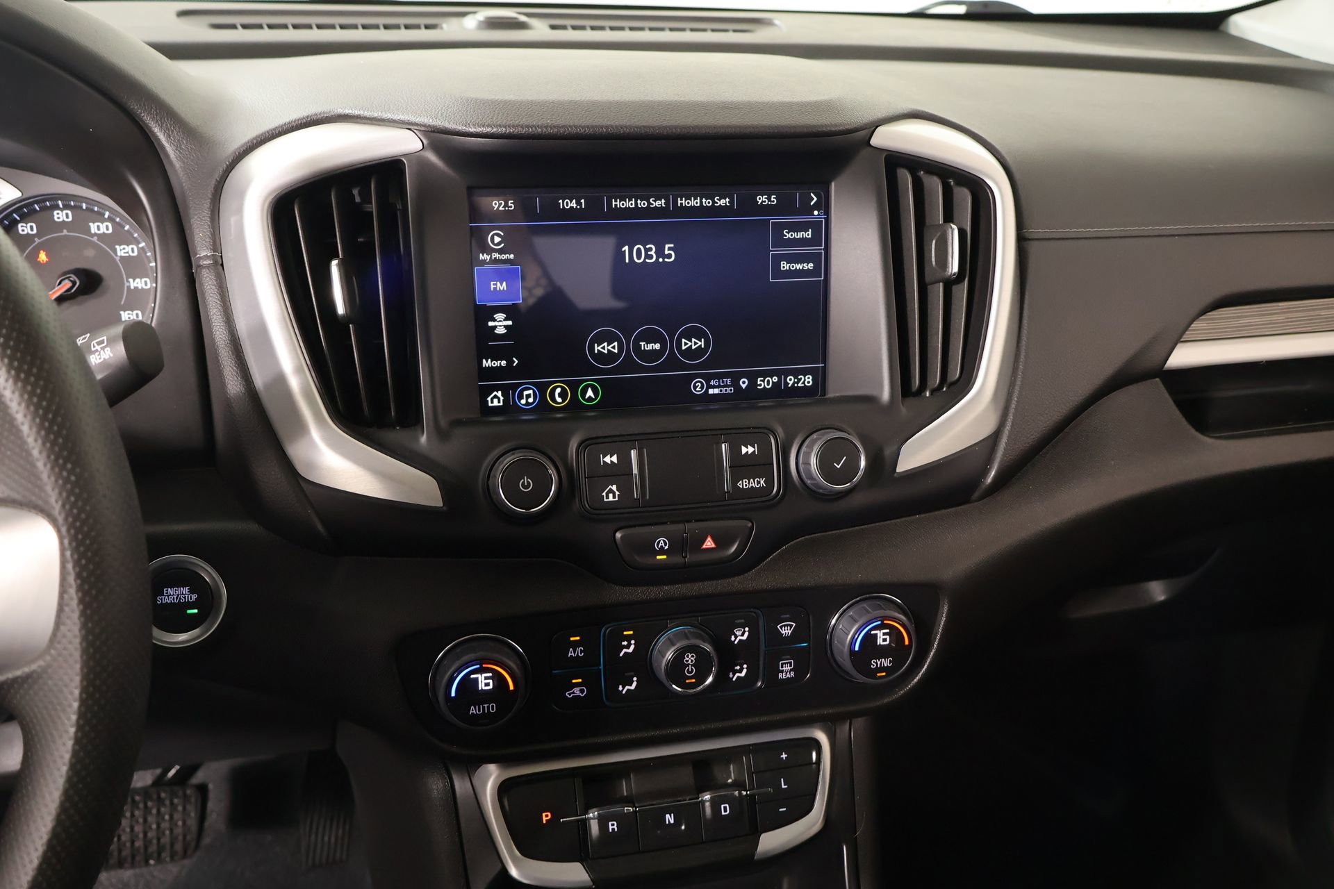 Used 2024 GMC Terrain SLE w/ Driver Convenience Package image 5