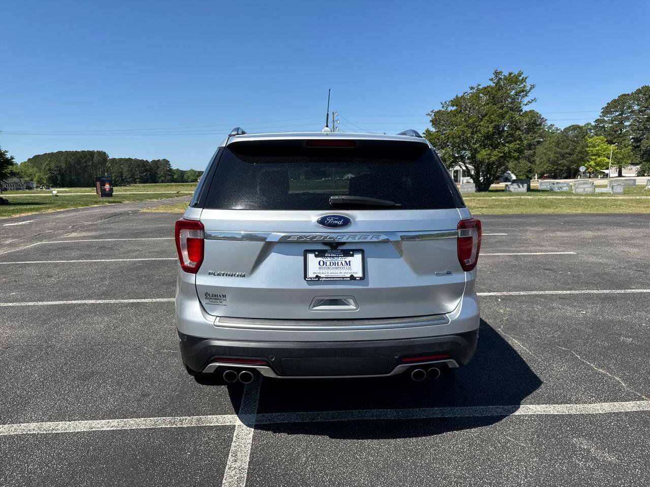 Used 2018 Ford Explorer Platinum AWD/4WD image 7