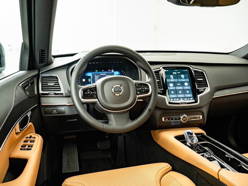 Used 2024 Volvo XC90 B6 Ultimate AWD/4WD image 4