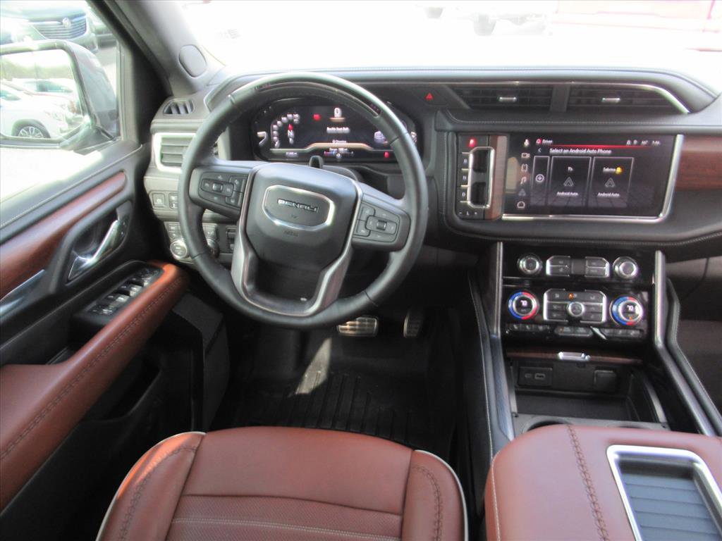 Used 2023 GMC Yukon Denali Ultimate image 13