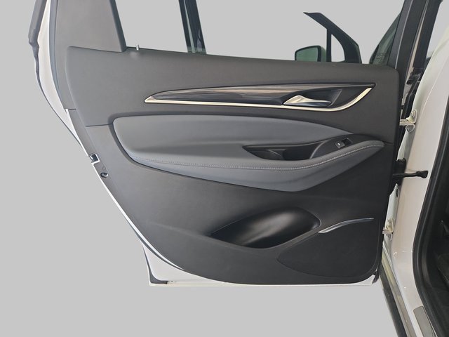 Used 2021 Buick Enclave Essence image 18