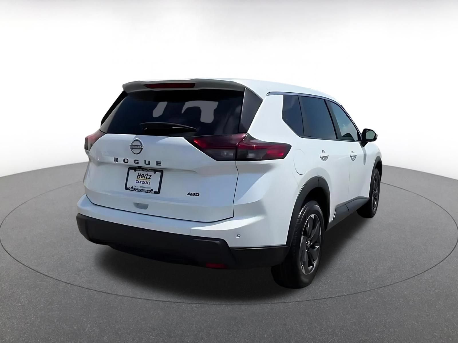 Used 2025 Nissan Rogue SV AWD/4WD image 15