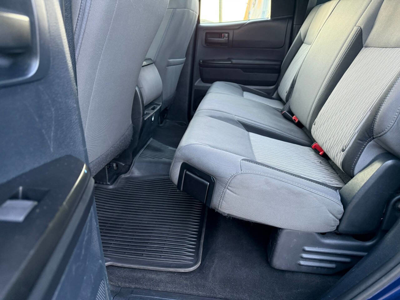 Used 2015 Toyota Tundra SR image 22