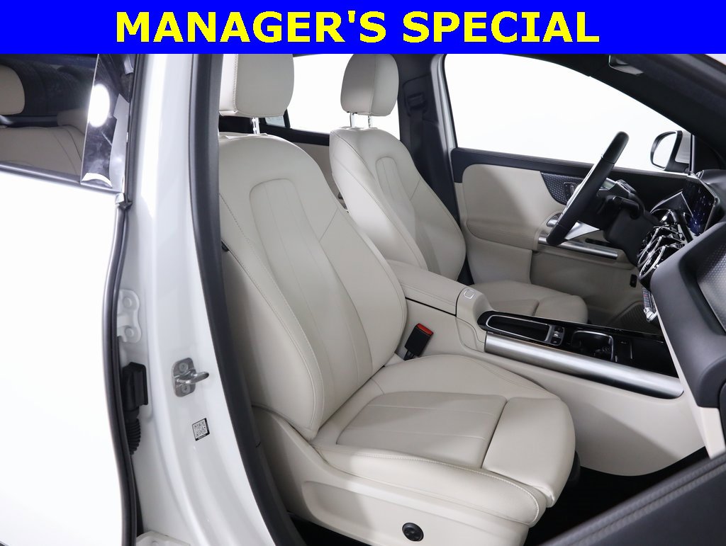 Used 2025 Mercedes-Benz GLA 250 4MATIC image 47