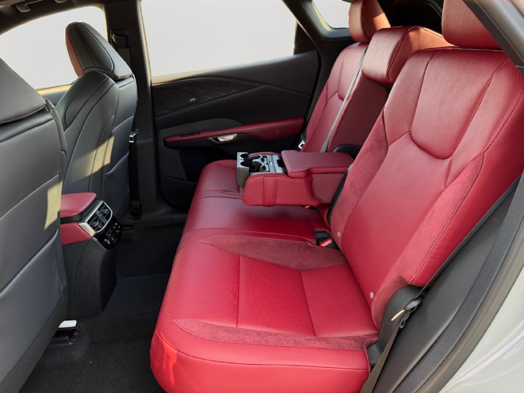 New 2026 Lexus RX 500h F Sport AWD/4WD image 8