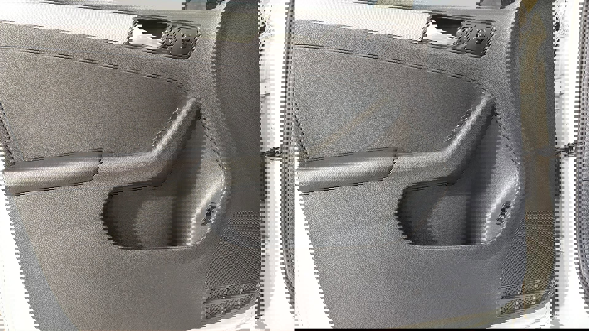 Used 2016 Volkswagen Jetta SE image 22