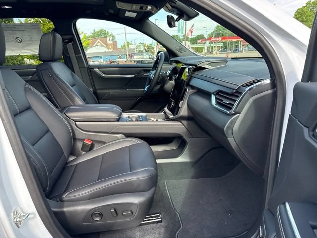 New 2026 GMC Acadia Elevation w/ Super Cruise Package AWD/4WD image 9