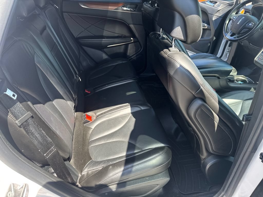 Used 2018 Lincoln MKC Select w/ Select Plus Package AWD/4WD image 31