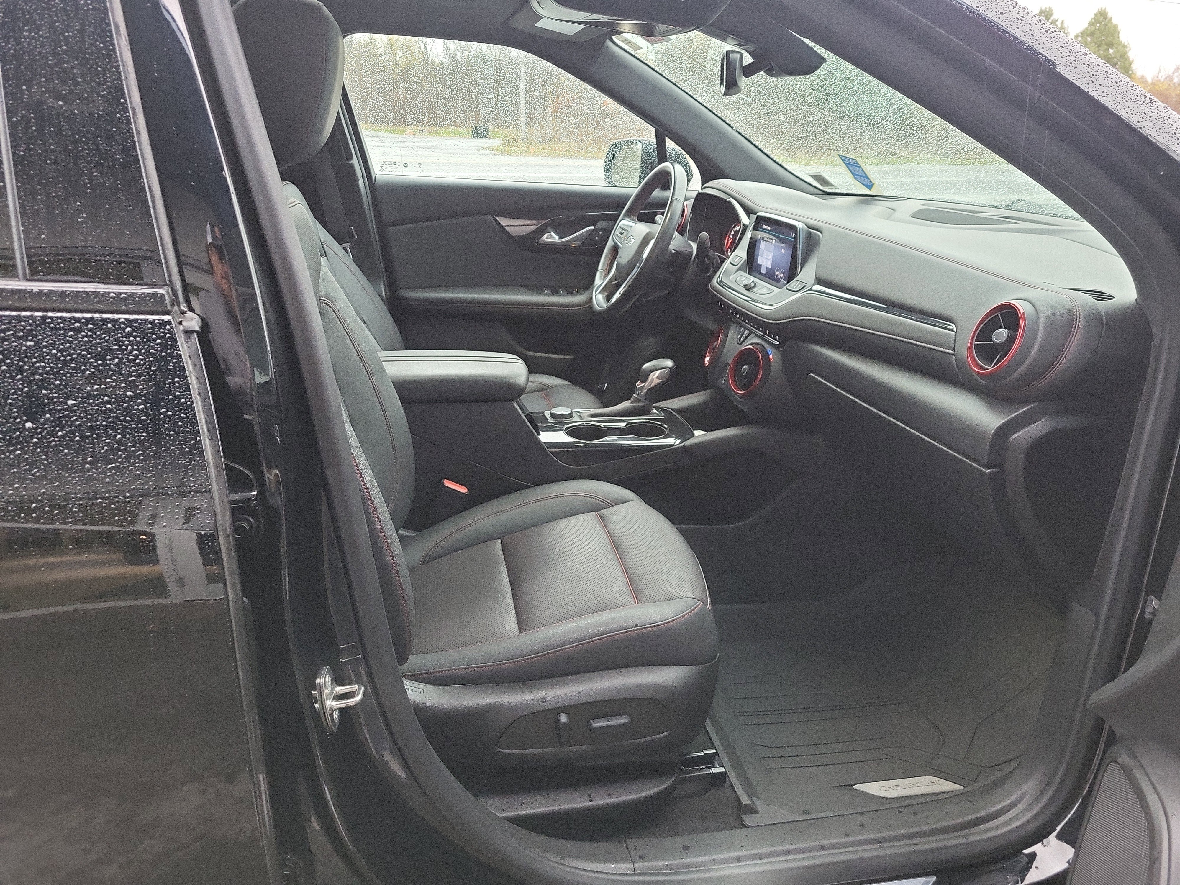 Certified 2022 Chevrolet Blazer RS w/ Enhanced Convenience Package image 18