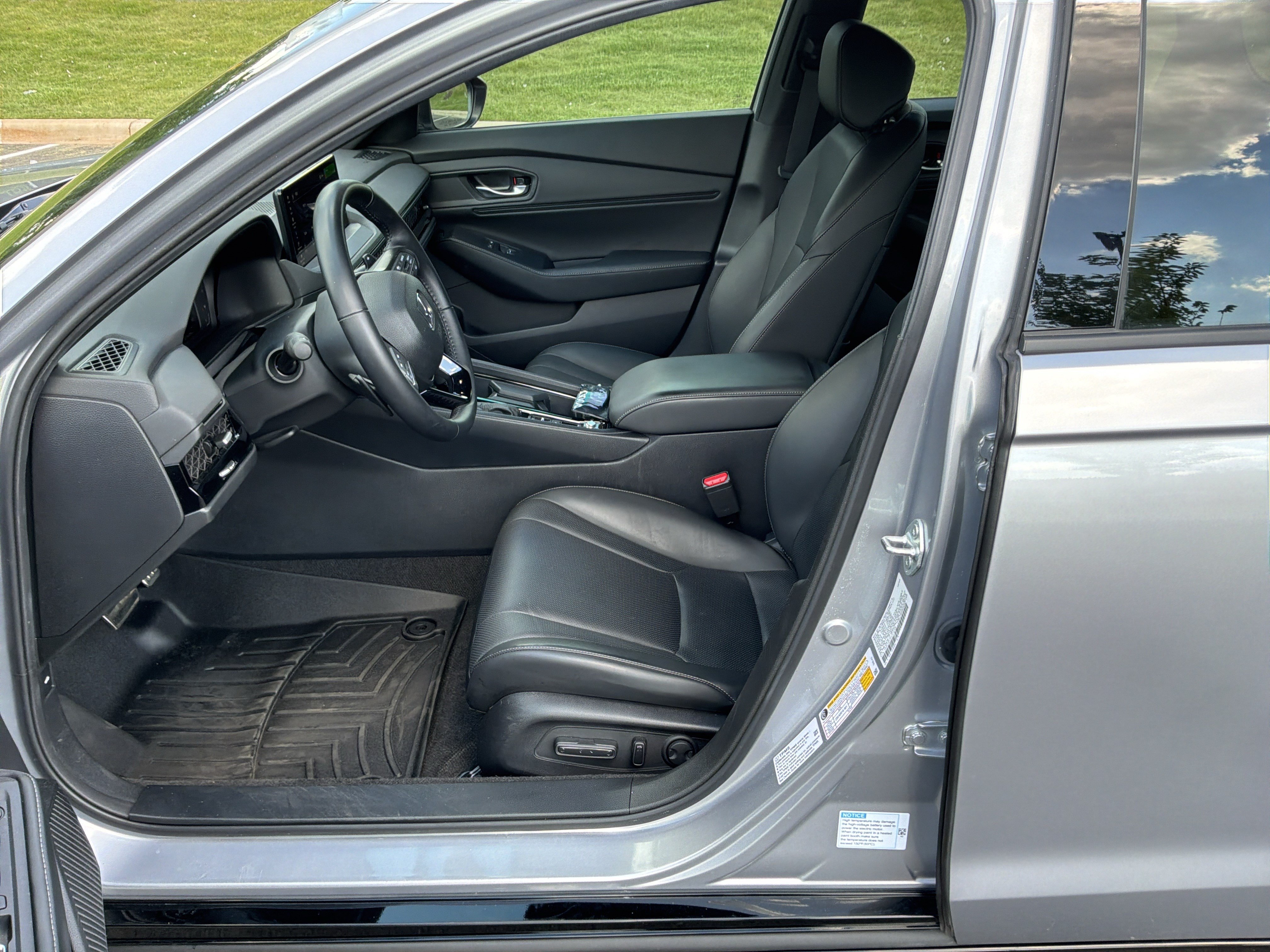 Used 2024 Honda Accord Sport image 11