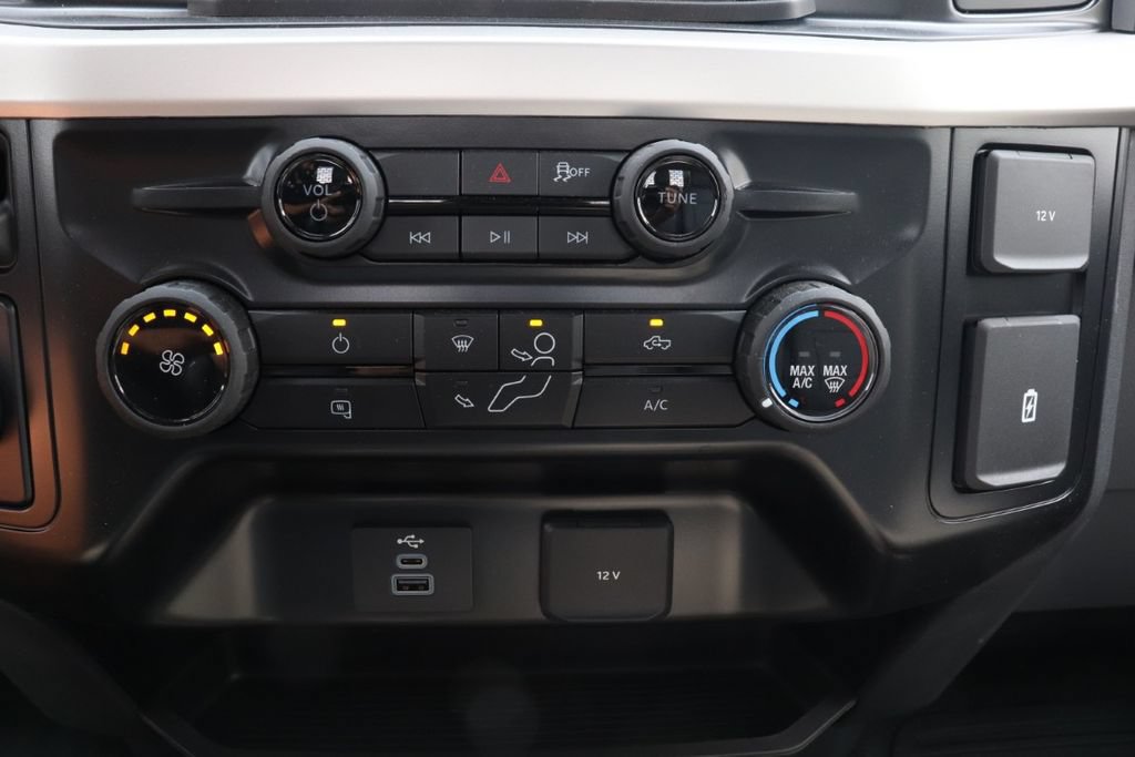 New 2026 Ford F550 2WD Regular Cab Super Duty image 15