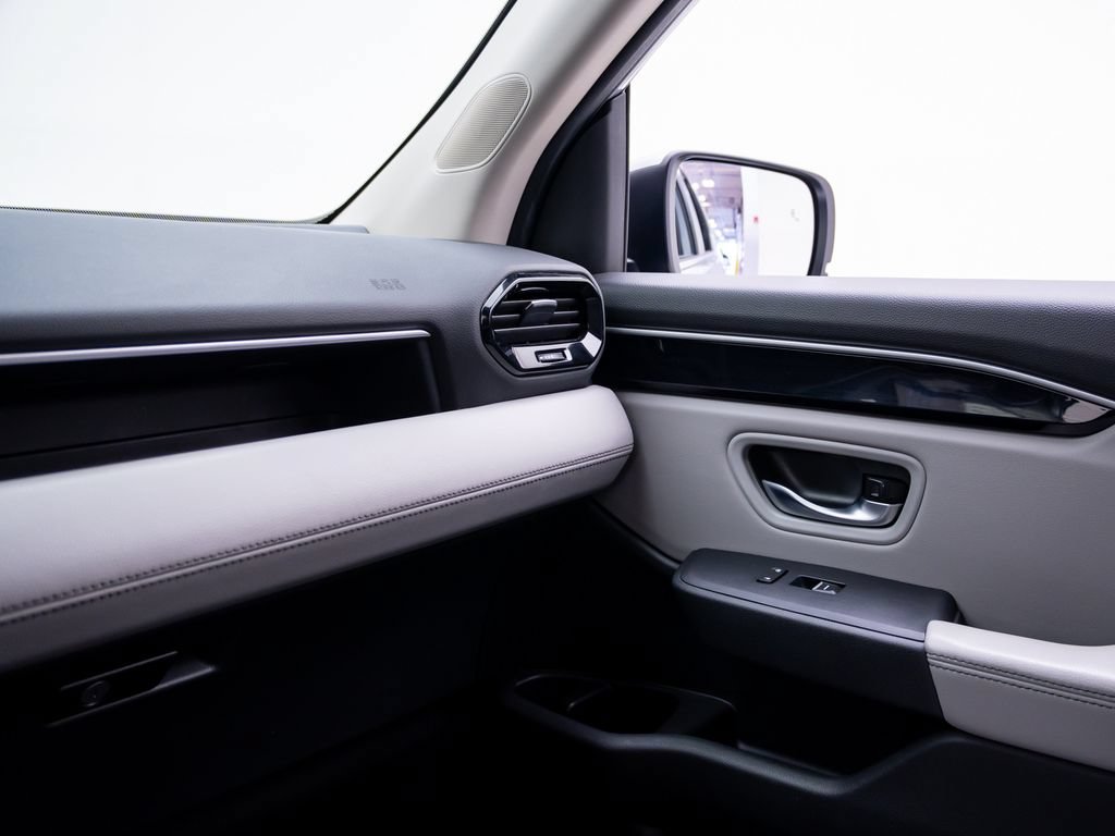 Used 2025 Honda Pilot EX-L image 30