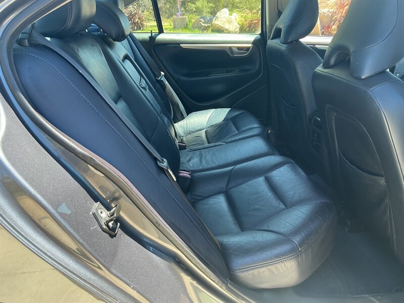 Used 2005 Volvo S60 R AWD/4WD image 32