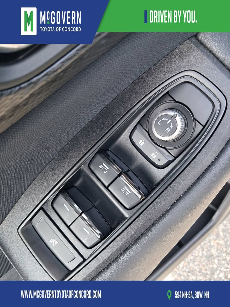 Used 2025 Subaru Outback Premium AWD/4WD image 14