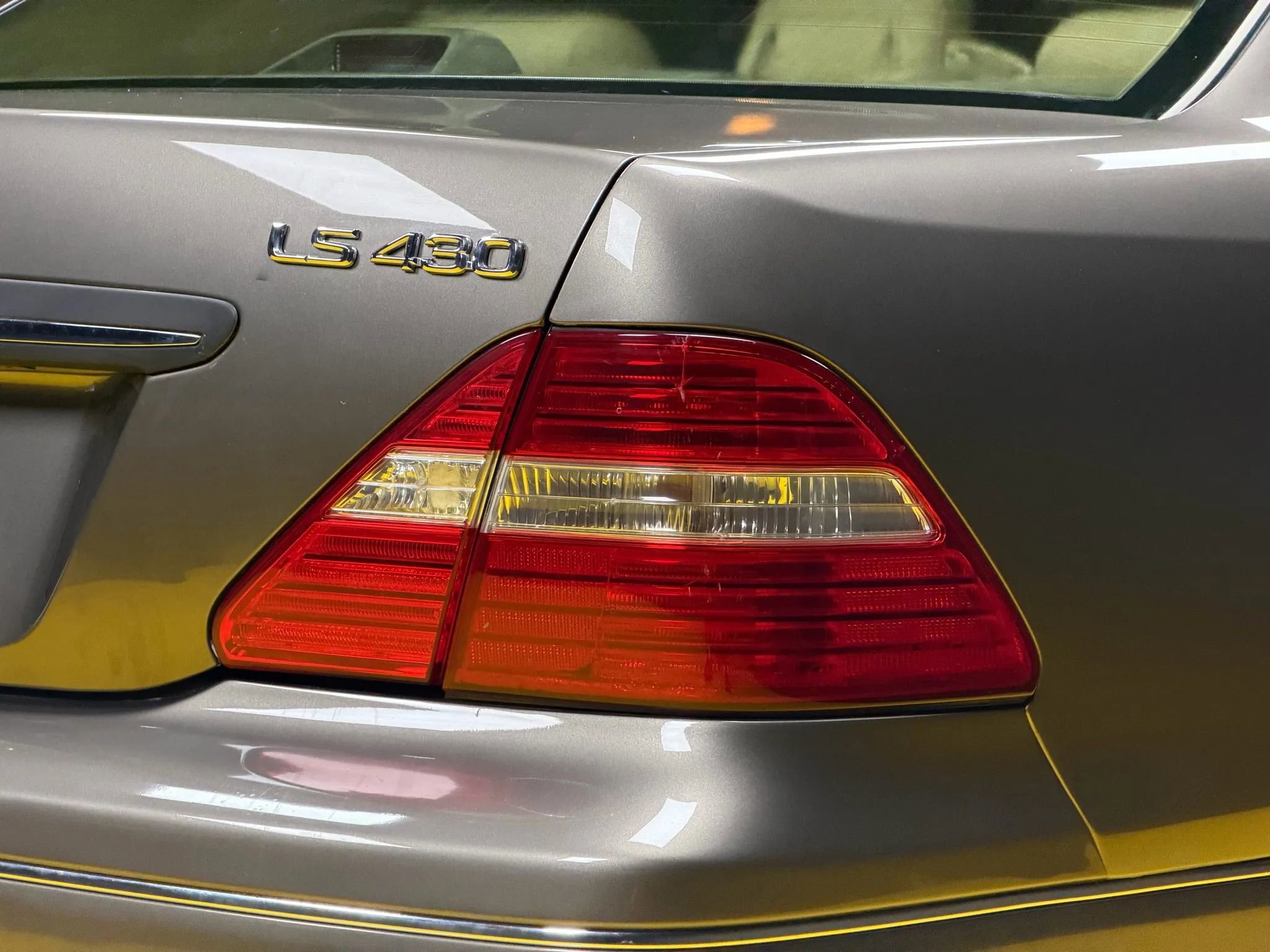 Used 2005 Lexus LS 430 image 8