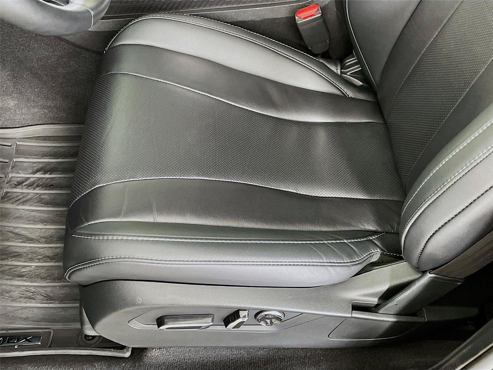 Used 2024 Acura MDX SH-AWD w/ Technology Package image 22