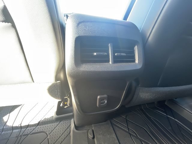 Used 2023 Chevrolet Equinox RS w/ LPO, Floor Liner Package AWD/4WD image 23