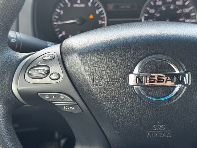 Used 2013 Nissan Pathfinder S image 26